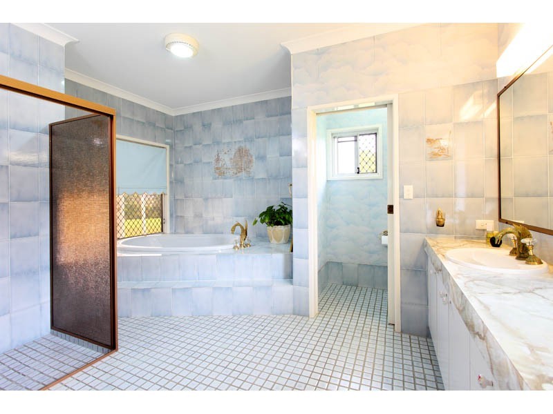 50 Retreat Street, Bridgeman Downs QLD 4035