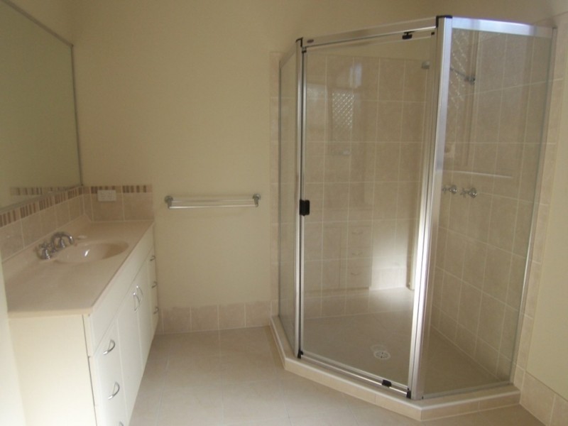 2 Emu Court, Warner QLD 4500