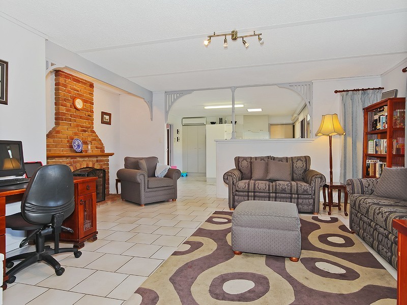 7 Ballinger Street, Chermside West QLD 4032