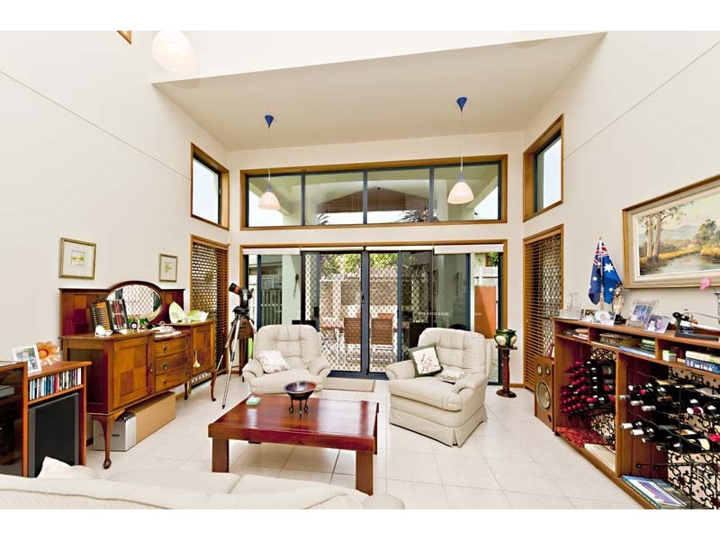 1 Estonia Avenue, Bridgeman Downs QLD 4035