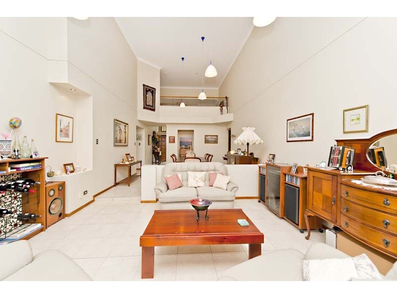 1 Estonia Avenue, Bridgeman Downs QLD 4035