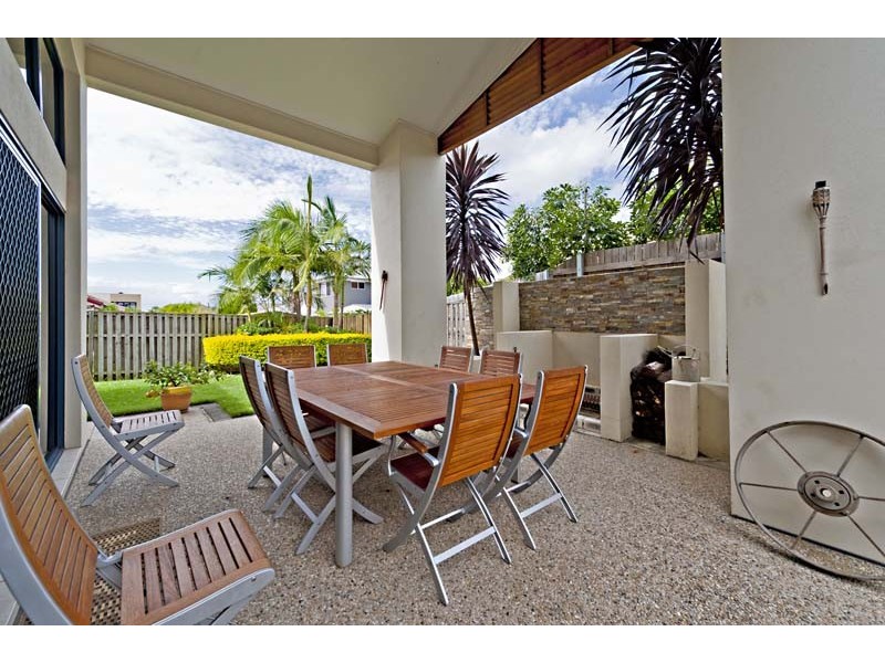 1 Estonia Avenue, Bridgeman Downs QLD 4035