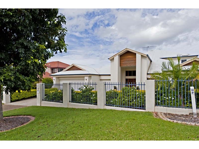 1 Estonia Avenue, Bridgeman Downs QLD 4035