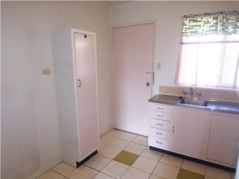 2/10 Kelso Street, Chermside QLD 4032