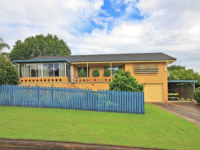 21 Curwen Terrace, Chermside QLD 4032