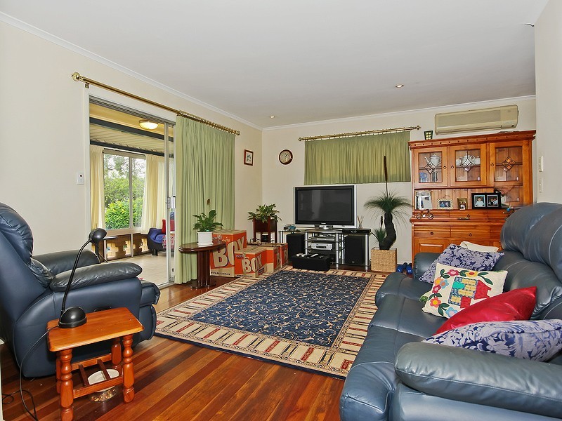 21 Curwen Terrace, Chermside QLD 4032