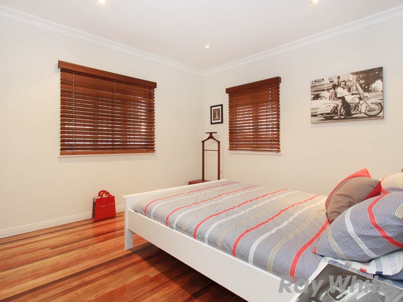 16 Chigwell Street, Wavell Heights QLD 4012