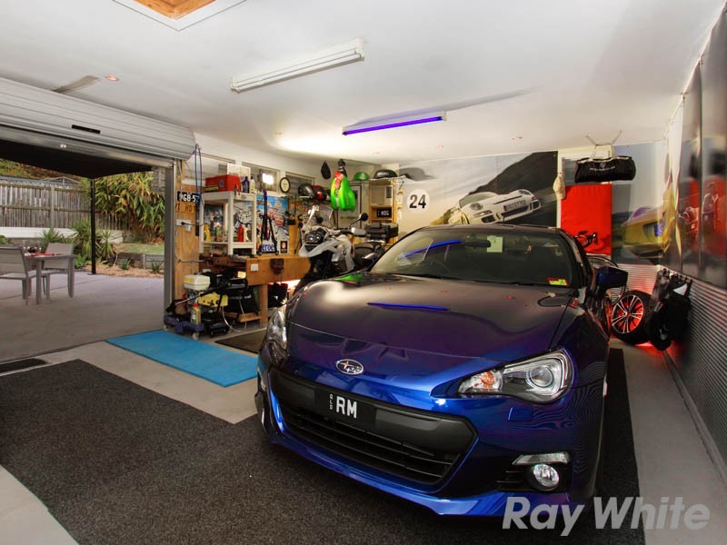 16 Chigwell Street, Wavell Heights QLD 4012