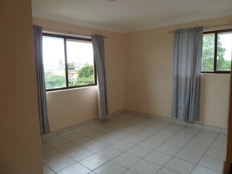 4/25 Hilltop Avenue, Chermside QLD 4032