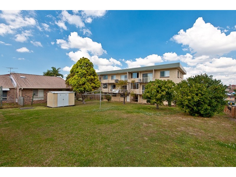 24 Wallace Street, Chermside QLD 4032