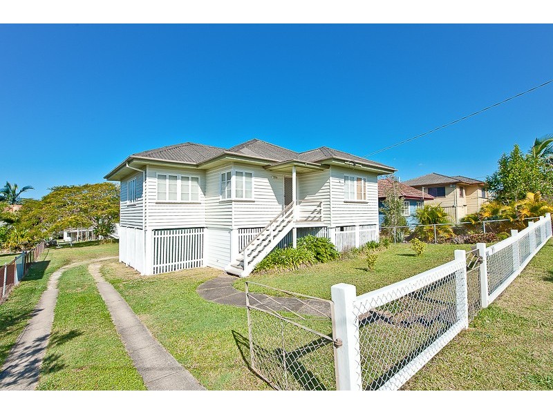 209 Pfingst Road, Wavell Heights QLD 4012