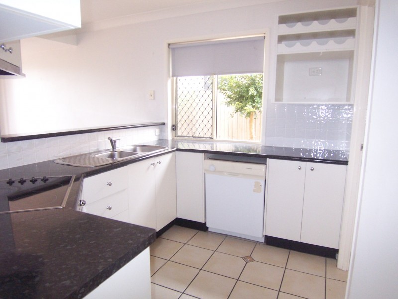 2/55 Latham Street, Chermside QLD 4032