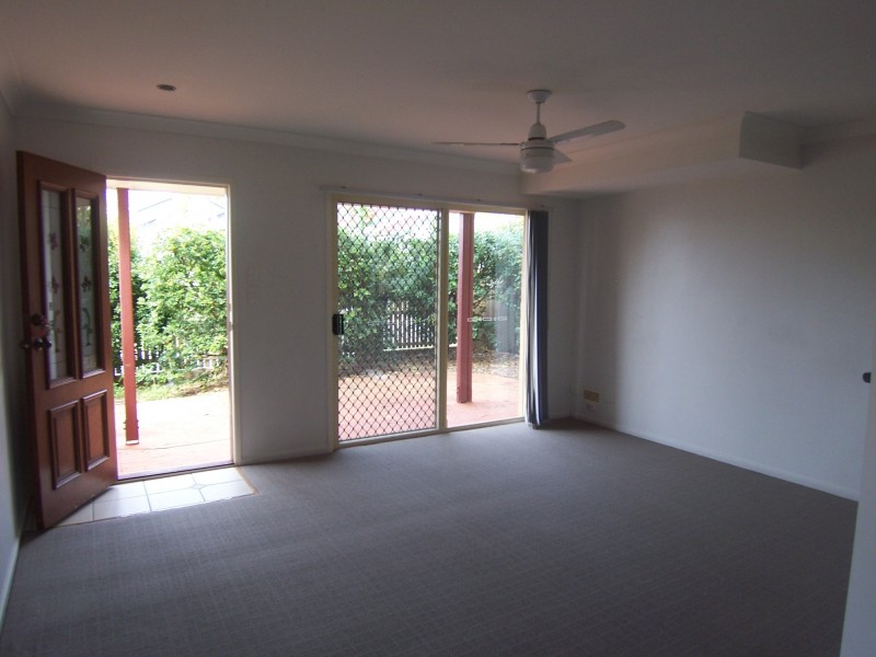 2/55 Latham Street, Chermside QLD 4032