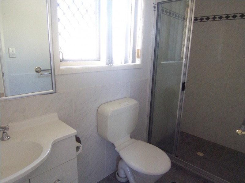 2/55 Latham Street, Chermside QLD 4032