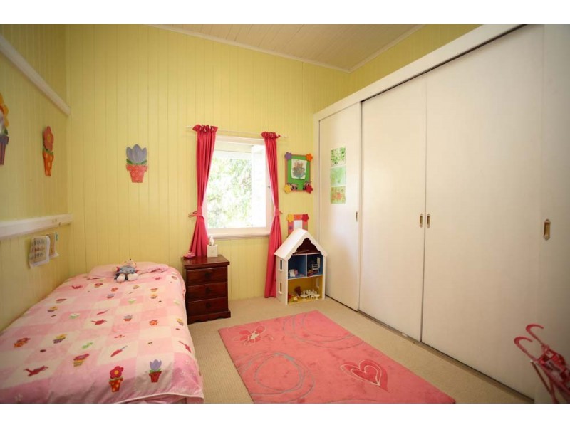 10 Pryke Street, Northgate QLD 4013