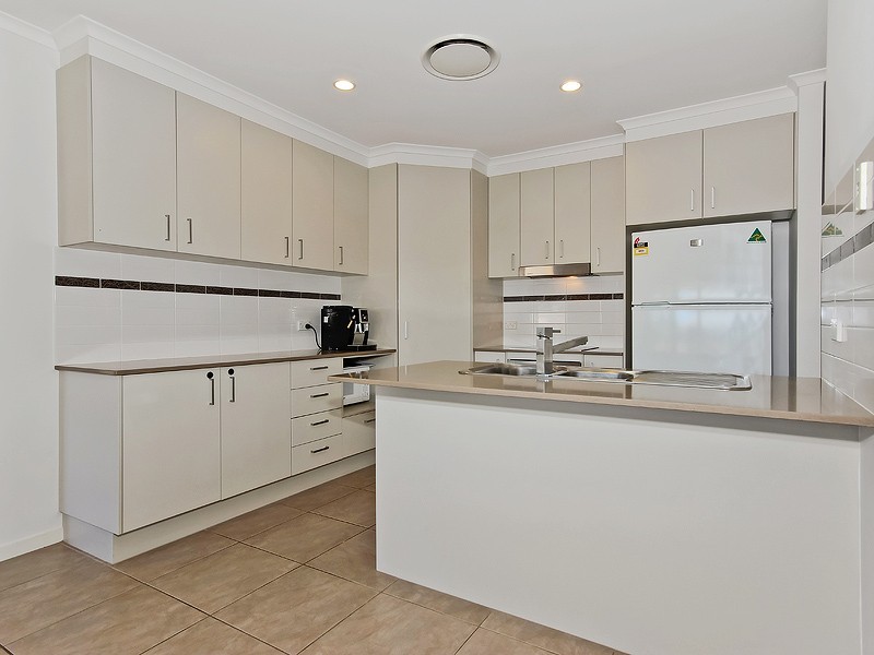 20 Hillside Circuit, Chermside West QLD 4032