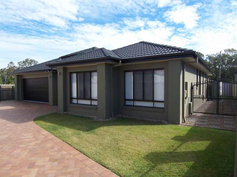 16 Crowcombe Place, Carseldine QLD 4034