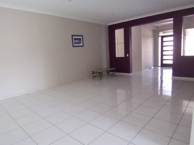 16 Crowcombe Place, Carseldine QLD 4034