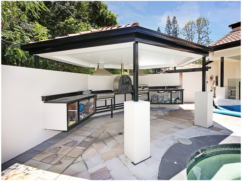 7 Bernborough Place, Bridgeman Downs QLD 4035