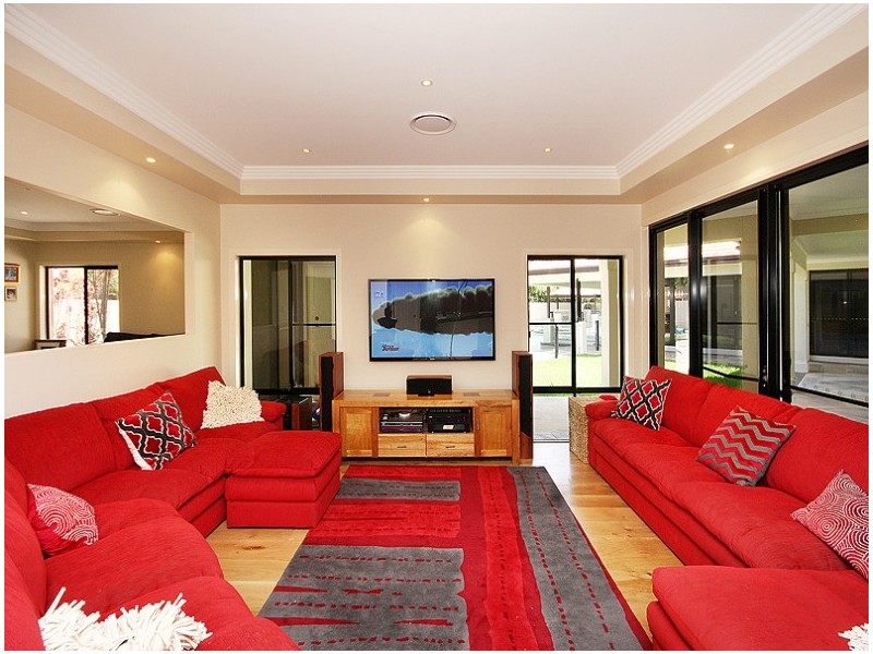 7 Bernborough Place, Bridgeman Downs QLD 4035