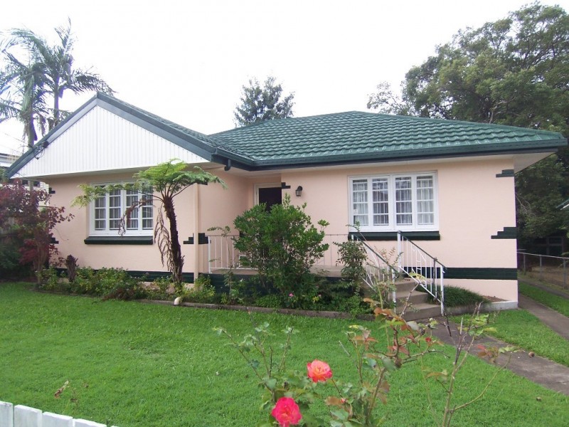 17 Dawn Street, Kedron QLD 4031