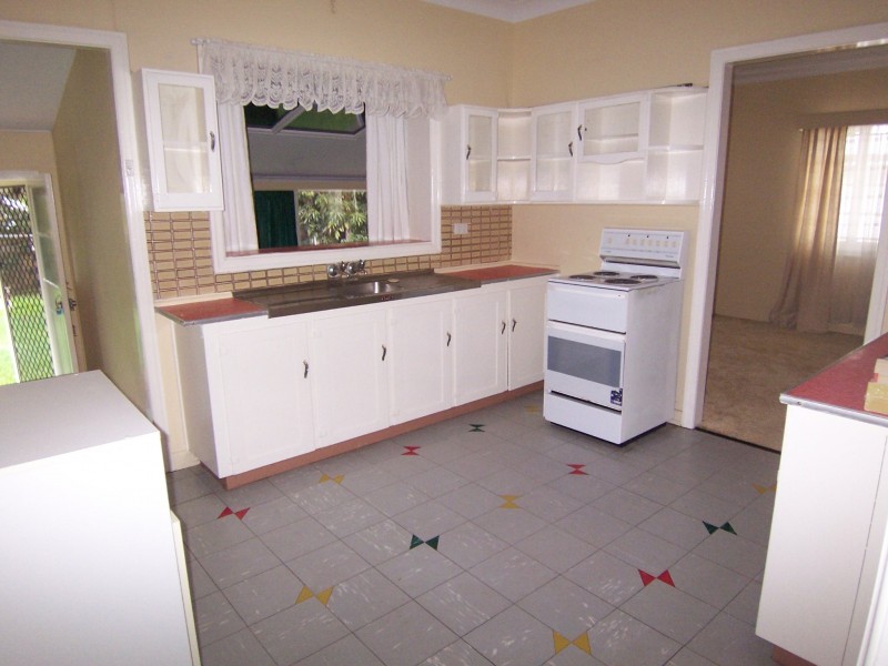 17 Dawn Street, Kedron QLD 4031