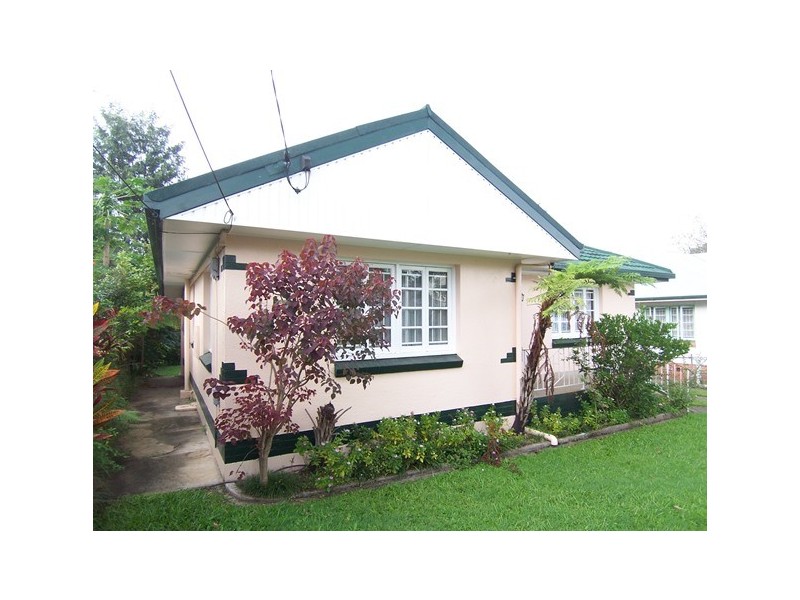 17 Dawn Street, Kedron QLD 4031