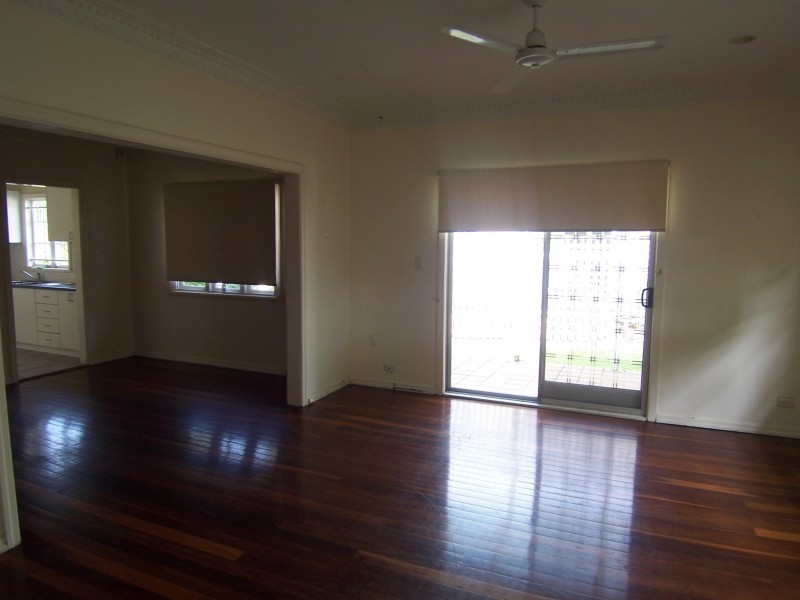 35 Aland Street, Wavell Heights QLD 4012