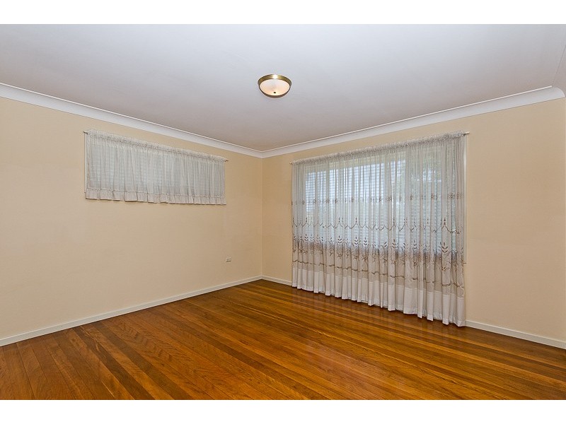 27 Kurago Street, Chermside West QLD 4032