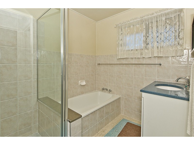 27 Kurago Street, Chermside West QLD 4032