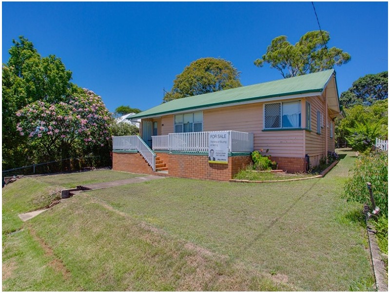 26 Miller Street, Chermside QLD 4032