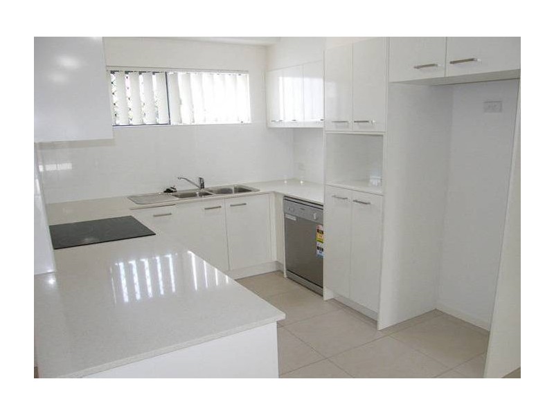 2/8 Kingsmill Street, Chermside QLD 4032