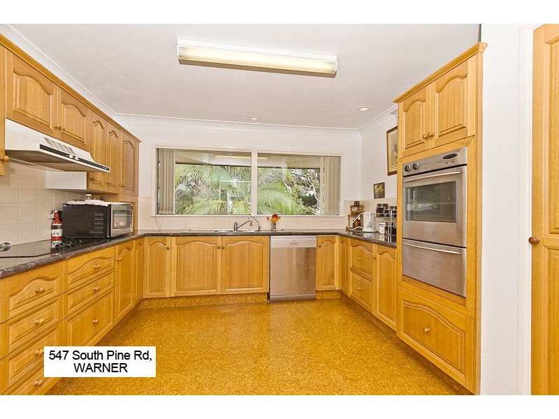 547 South Pine Road, Warner QLD 4500