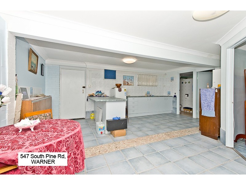 547 South Pine Road, Warner QLD 4500