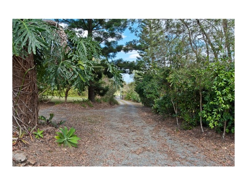 547 South Pine Road, Warner QLD 4500