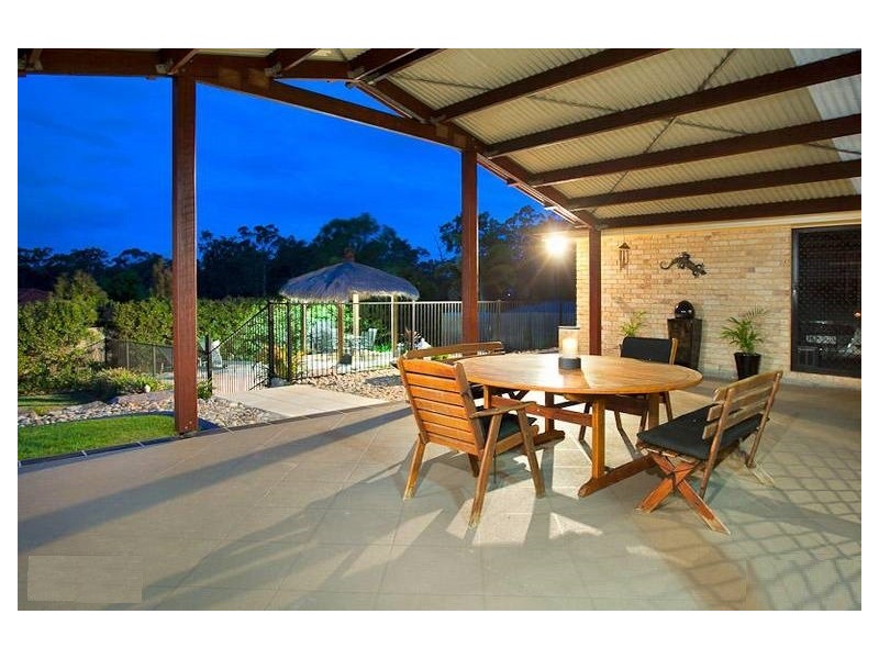 4 Major Court, Cashmere QLD 4500
