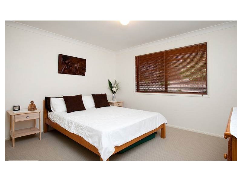 4 Major Court, Cashmere QLD 4500