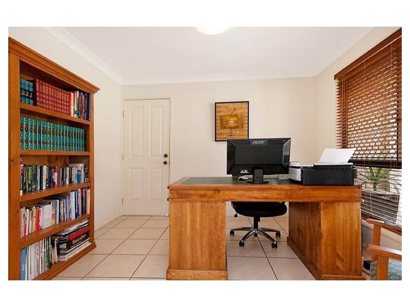 4 Major Court, Cashmere QLD 4500