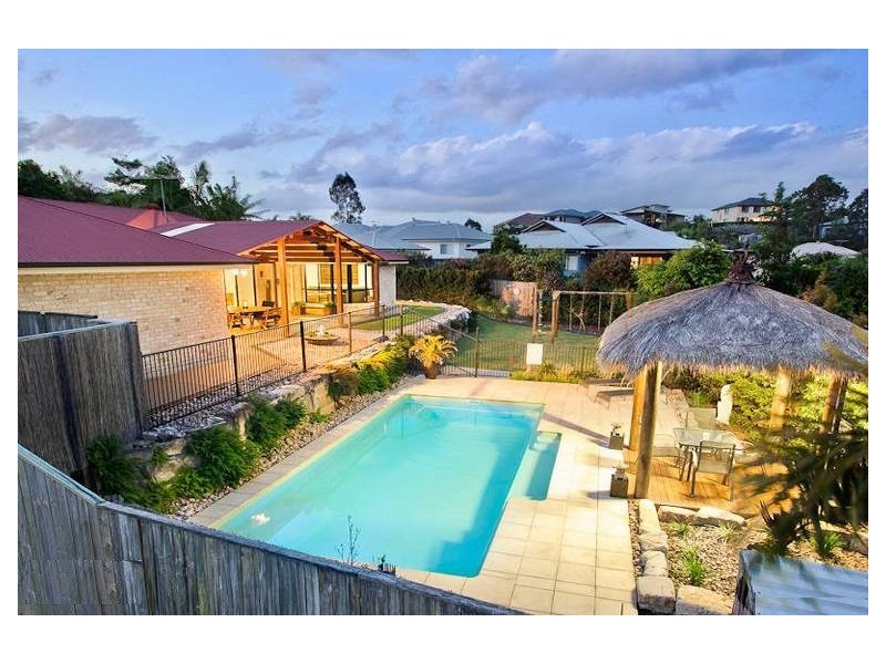 4 Major Court, Cashmere QLD 4500