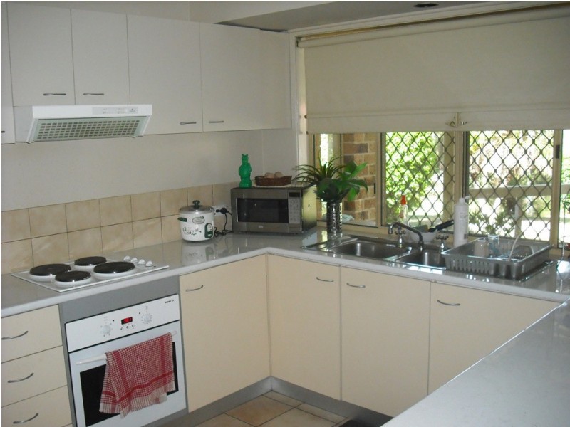 1 St Marcel Court, Petrie QLD 4502