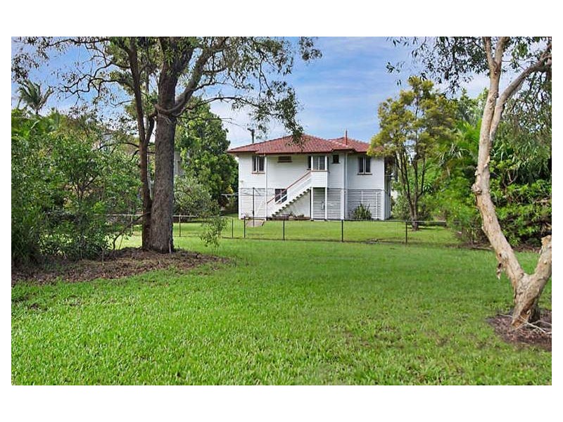 29 Reinhold Crescent, Chermside QLD 4032