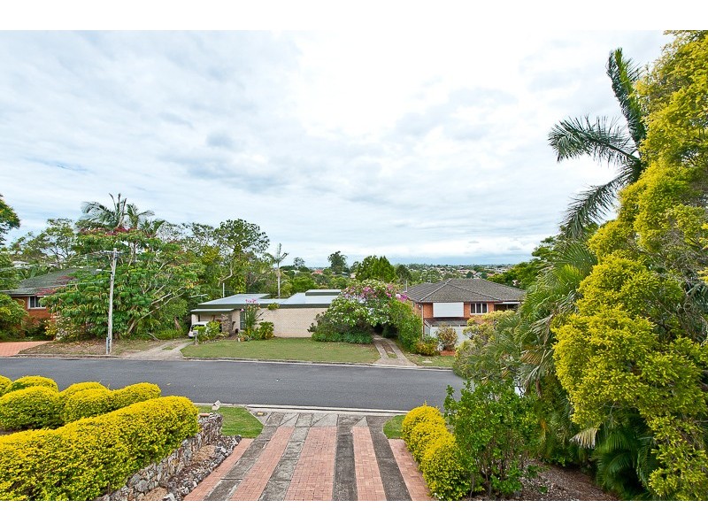 50 Montclair Street, Aspley QLD 4034