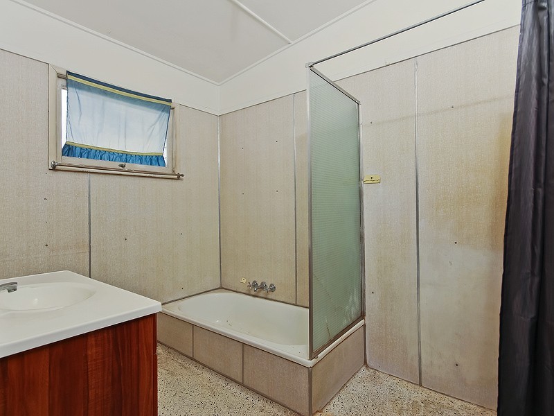 15 Duffy Street, Zillmere QLD 4034