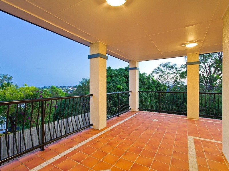 204 Kitchener Road, Kedron QLD 4031