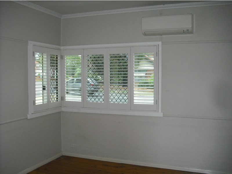 327 Hamilton Road, Chermside QLD 4032