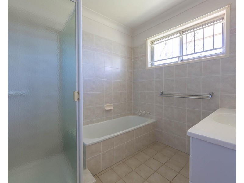 27 Kilburn Street, Chermside QLD 4032