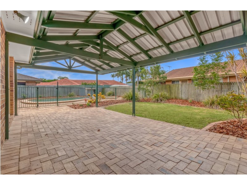 19 Bangalow Street, Bridgeman Downs QLD 4035