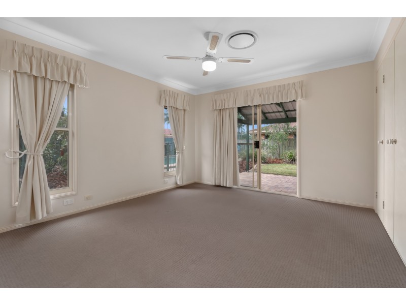 19 Bangalow Street, Bridgeman Downs QLD 4035