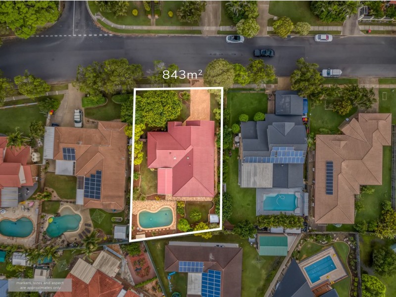 19 Bangalow Street, Bridgeman Downs QLD 4035