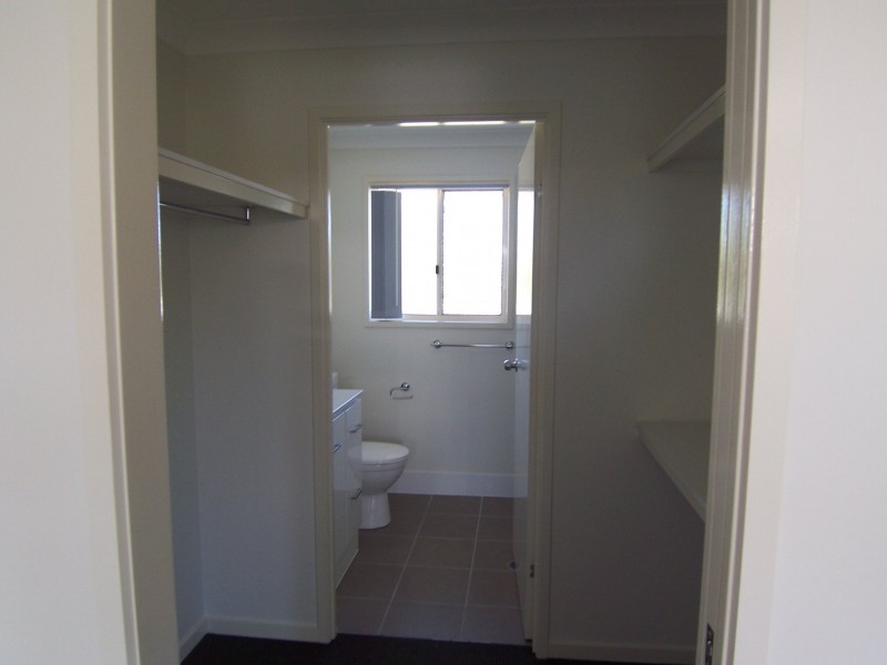 2/72 Gillies Street, Zillmere QLD 4034